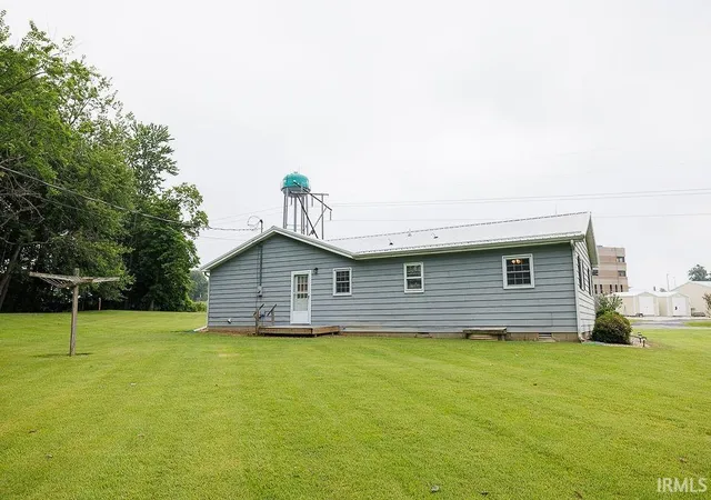 Photo 2 of Sale Pending at 340 Carol Dr, Linton, IN 47441 | MLS# 202641206 | Listing updated on 2026-10-17