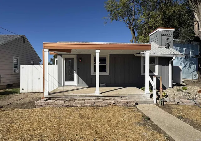 Manufactured home for sale at 1620 E Washington St, Frankfort, IN 46041 | MLS# 202641215