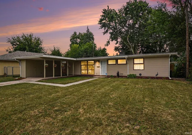 Photo 1 of Manufactured home for sale at 717 Whitehall Dr, South Bend, IN 46615 | MLS# 202641226 | Listing updated on 2026-10-05