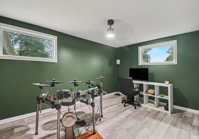 Photo 3 of Manufactured home for sale at 717 Whitehall Dr, South Bend, IN 46615 | MLS# 202641226 | Listing updated on 2026-10-05