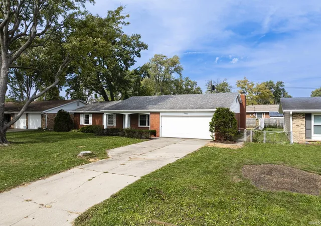 Photo 32 of Manufactured home for sale at 2204 W Purdue Ave, Muncie, IN 47304 | MLS# 202641243 | Listing updated on 2026-10-23