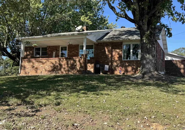 Photo 1 of Manufactured home for sale at 8450 E 500 North, Francisco, IN 47649 | MLS# 202641246 | Listing updated on 2026-10-24