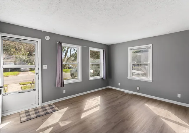 Photo 3 of Manufactured home for sale at 44 Vernon Ln, Lafayette, IN 47905 | MLS# 202641250 | Listing updated on 2026-10-08