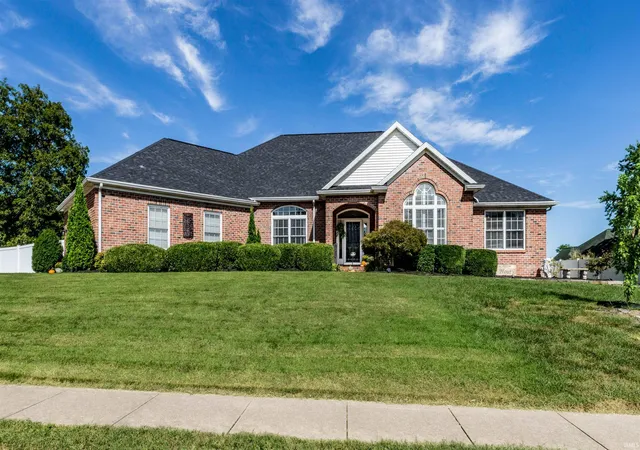 Photo 1 of Sale Pending at 4400 Windham Dr, Evansville, IN 47725 | MLS# 202641301 | Listing updated on 2026-10-14