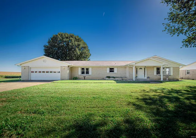Manufactured home for sale at 1812 Hereford Dr, Mount Vernon, IN 47620 | MLS# 202641313