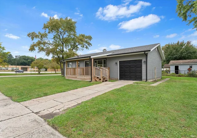 Photo 3 of Manufactured home for sale at 4625 Ridgeway St, South Bend, IN 46619 | MLS# 202641351 | Listing updated on 2026-10-19