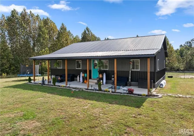 Manufactured home for sale at 1119 N Greenbriar Dr, Paoli, IN 47454 | MLS# 202641371