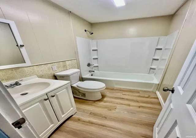 Photo 16 of Manufactured home for sale at 2413 N Fares Ave, Evansville, IN 47711 | MLS# 202641378 | Listing updated on 2026-10-06