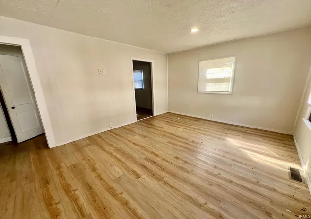 Photo 2 of Manufactured home for sale at 2413 N Fares Ave, Evansville, IN 47711 | MLS# 202641378 | Listing updated on 2026-10-06