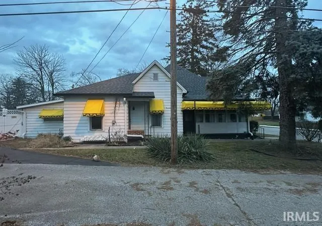 Photo 2 of Manufactured home for sale at 415 N Jay St, Kokomo, IN 46901 | MLS# 202641407 | Listing updated on 2026-10-09