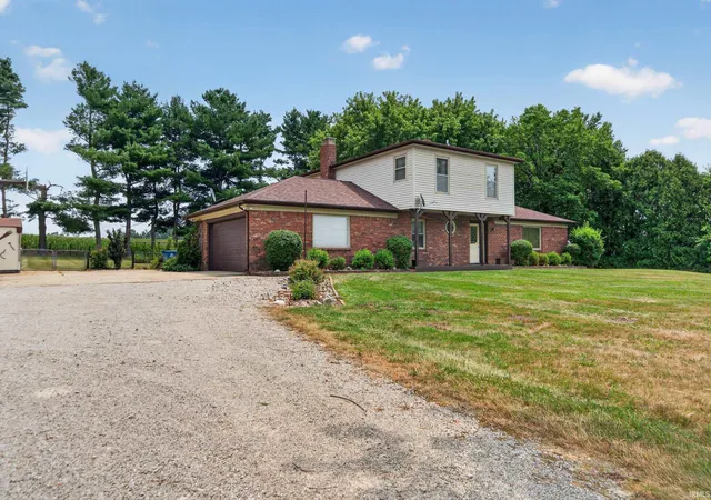 Photo 2 of Manufactured home for sale at 3092 North St Rd 17, Logansport, IN 46947 | MLS# 202641413 | Listing updated on 2026-10-26