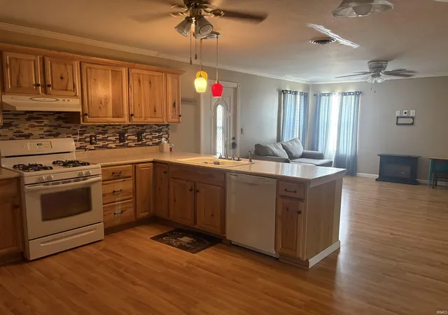 Photo 4 of Manufactured home for sale at 9975 Beach Blvd, Lawrenceville, IL 62439 | MLS# 202641425 | Listing updated on 2026-10-09