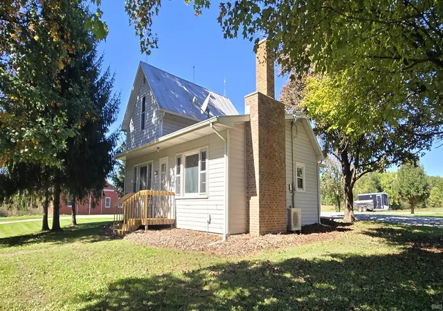 Photo 1 of Single family home for sale at 3862 E State Rd 14, Claypool, IN 46510 | MLS# 202641440 | Listing updated on 2026-10-29