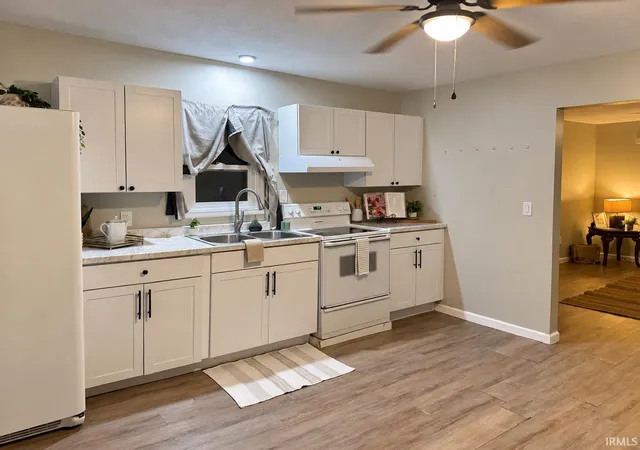 Photo 2 of Manufactured home for sale at 410 W Elm St, Oakland City, IN 47660 | MLS# 202641485 | Listing updated on 2026-10-07