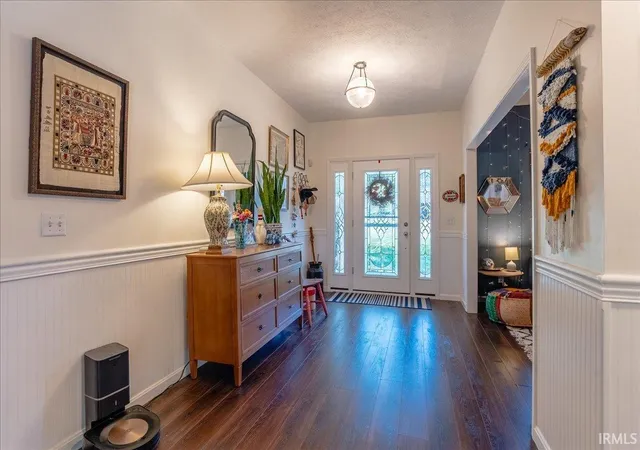 Photo 3 of Single family home for sale at 8201 Whitetail Trl, Evansville, IN 47711 | MLS# 202641502 | Listing updated on 2026-10-09