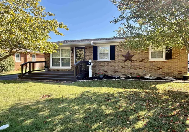 Photo 1 of Sale Pending at 1313 N Saint James Blvd, Evansville, IN 47711 | MLS# 202641554 | Listing updated on 2026-10-09
