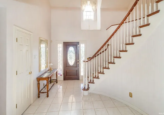 Photo 2 of Sale Pending at 7737 Chapel Hl Dr, Evansville, IN 47712 | MLS# 202641598 | Listing updated on 2026-10-07