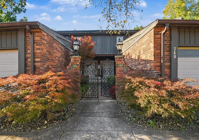 Photo 2 of Condo for sale at 732 Riverside Ct, South Bend, IN 46616 | MLS# 202641604 | Listing updated on 2026-10-13