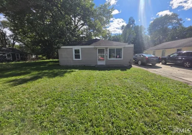 Manufactured home for sale at 822 Roosevelt St, South Bend, IN 46616 | MLS# 202641626