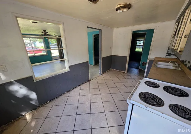 Photo 3 of Manufactured home for sale at 822 Roosevelt St, South Bend, IN 46616 | MLS# 202641626 | Listing updated on 2026-10-08