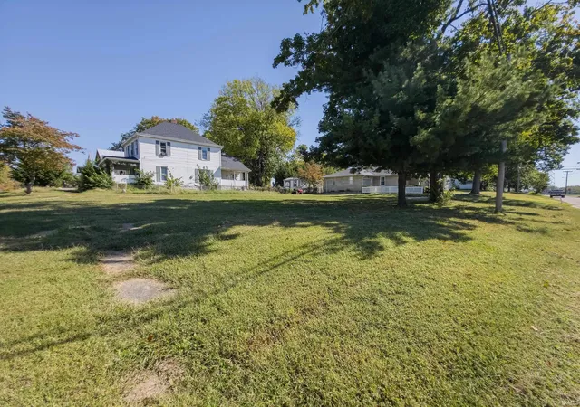 Photo 1 of Sale Pending at 131 W 2nd Street, Mount Carmel, IL 62863 | MLS# 202641630 | Listing updated on 2026-10-12
