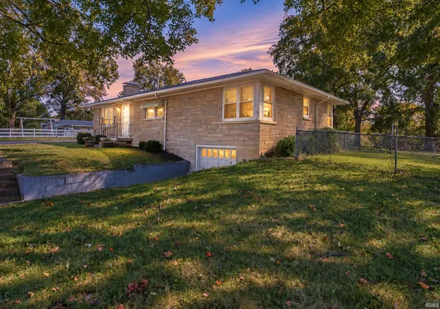 Photo 1 of Sale Pending at 5566 Martin Rd, Newburgh, IN 47630 | MLS# 202641650 | Listing updated on 2026-10-13