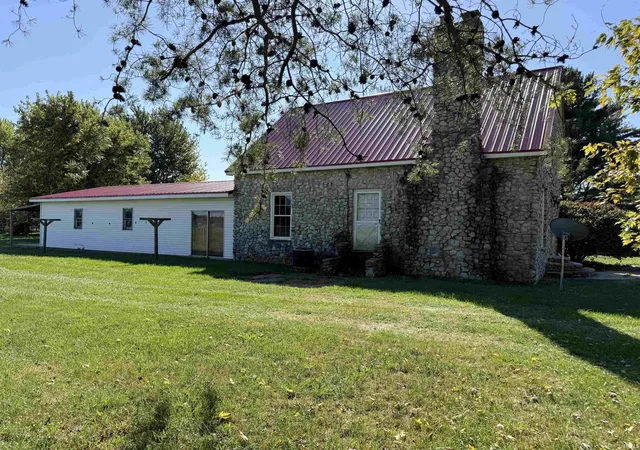 Photo 3 of Manufactured home for sale at 7434 N 425 Road, Alexandria, IN 46001 | MLS# 202641654 | Listing updated on 2026-10-08