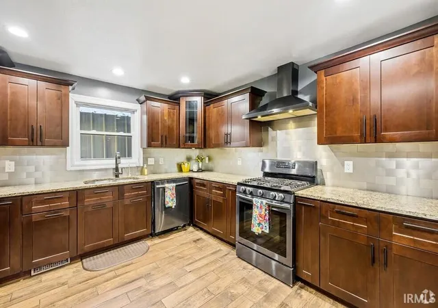 Photo 2 of Manufactured home for sale at 4570 S 0 E/w Rd, Frankfort, IN 46041 | MLS# 202641656 | Listing updated on 2026-10-27