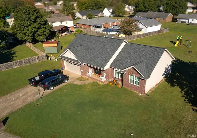 Photo 3 of Single family home for sale at 612 Southbrook Dr, Evansville, IN 47711 | MLS# 202641692 | Listing updated on 2026-10-08