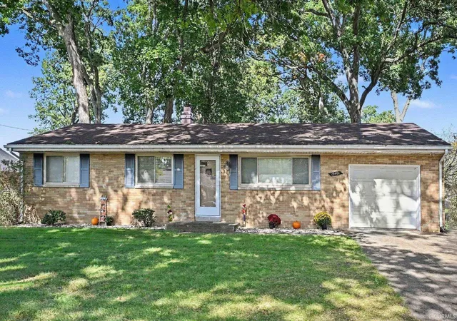 Photo 1 of Manufactured home for sale at 19401 Haviland Dr, South Bend, IN 46637 | MLS# 202641759 | Listing updated on 2026-10-12