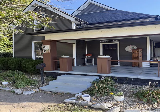 Photo 2 of Manufactured home for sale at 267 E Main St, Bloomfield, IN 47424 | MLS# 202641775 | Listing updated on 2026-10-08