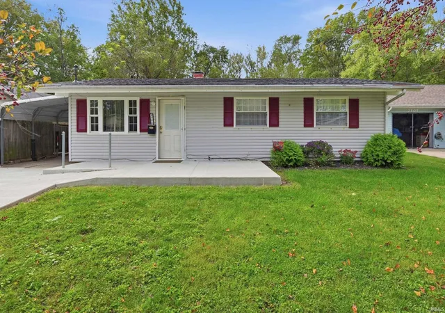 Photo 1 of Sale Pending at 2501 W Oliver Dr, Muncie, IN 47302 | MLS# 202641792 | Listing updated on 2026-10-23