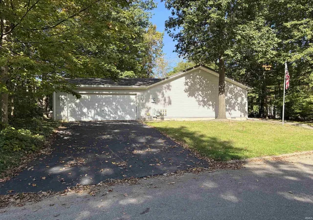 Photo 33 of Manufactured home for sale at 746 Bobtail Ct, Peru, IN 46970 | MLS# 202641806 | Listing updated on 2026-10-26