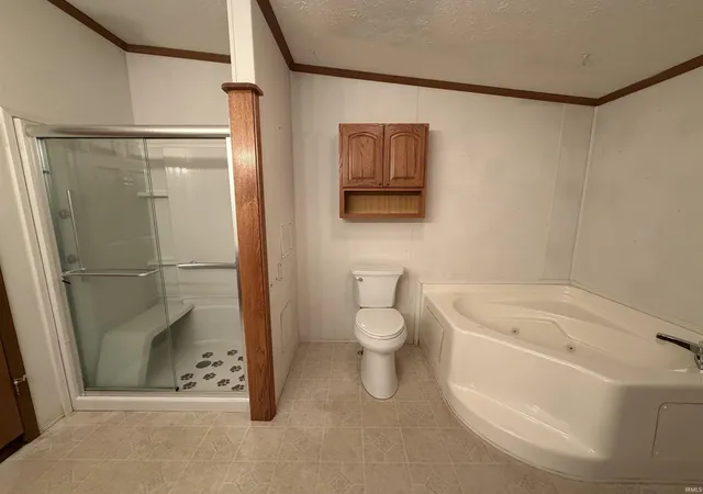 Photo 3 of Manufactured home for sale at 746 Bobtail Ct, Peru, IN 46970 | MLS# 202641806 | Listing updated on 2026-10-26