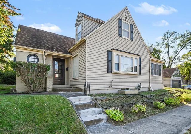 Photo 1 of Single family home for sale at 1321 Leeper Ave, South Bend, IN 46617 | MLS# 202641813 | Listing updated on 2026-10-12