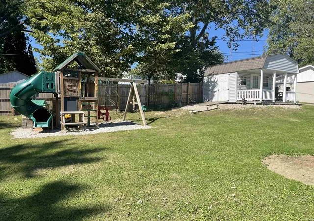 Photo 3 of Manufactured home for sale at 348 N Elm St, Hagerstown, IN 47346 | MLS# 202641832 | Listing updated on 2026-10-16