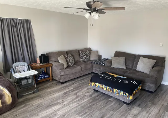 Photo 4 of Manufactured home for sale at 348 N Elm St, Hagerstown, IN 47346 | MLS# 202641832 | Listing updated on 2026-10-16