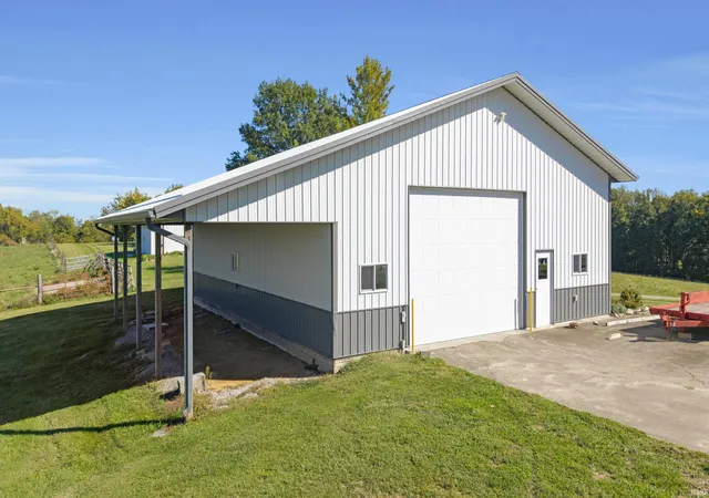 Photo 3 of Sale Pending at 2716 E State Rd 64, Princeton, IN 47670 | MLS# 202641863 | Listing updated on 2026-10-12
