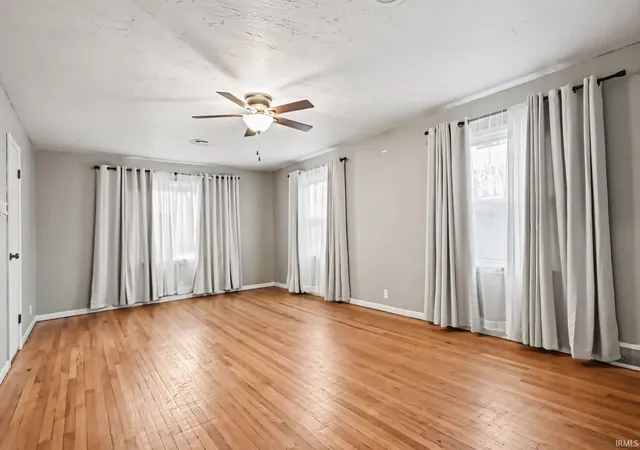 Photo 3 of Manufactured home for sale at 701 N Elm St, Nappanee, IN 46550 | MLS# 202641881 | Listing updated on 2026-10-22