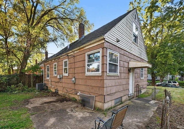 Photo 2 of Single family home for sale at 1722 Obrien St, South Bend, IN 46628 | MLS# 202641885 | Listing updated on 2026-10-09