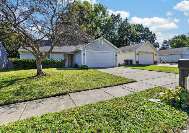 Photo 3 of Sale Pending at 3333 Sussex Ln, Lafayette, IN 47909 | MLS# 202641897 | Listing updated on 2026-10-10