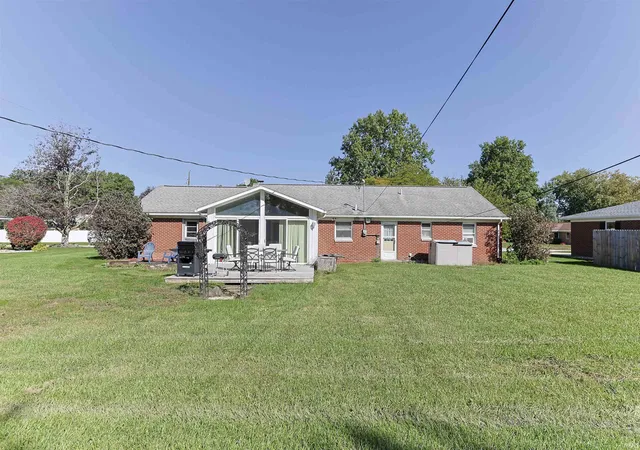 Photo 3 of Manufactured home for sale at 19080 Sundale Dr, South Bend, IN 46614 | MLS# 202641900 | Listing updated on 2026-10-21