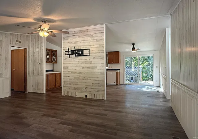 Photo 3 of Manufactured home for sale at 312 N East St, Odon, IN 47562 | MLS# 202641919 | Listing updated on 2026-10-09