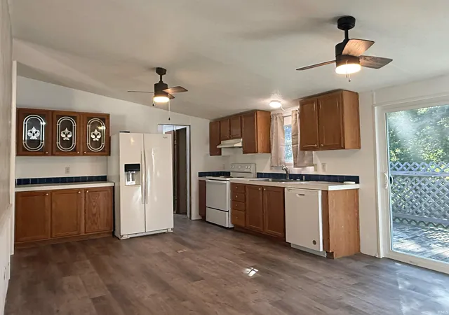 Photo 4 of Manufactured home for sale at 312 N East St, Odon, IN 47562 | MLS# 202641919 | Listing updated on 2026-10-09