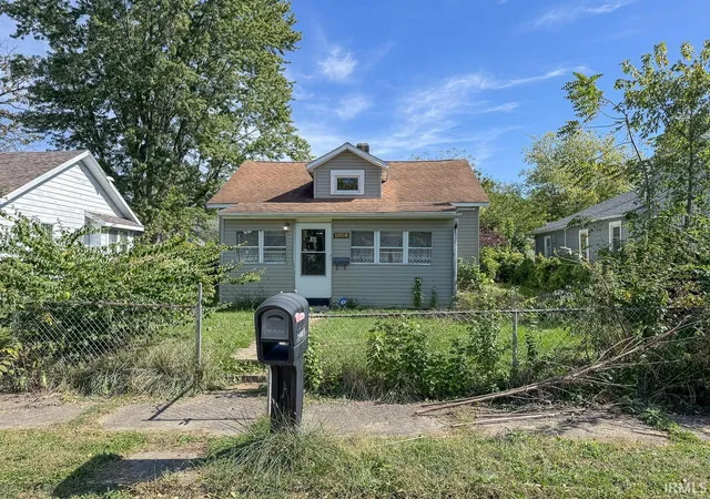 Photo 2 of Manufactured home for sale at 1508 S Luick Ave, Muncie, IN 47302 | MLS# 202641925 | Listing updated on 2026-10-13