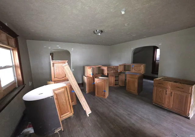 Photo 3 of Single family home for sale at 518 Johnson St, South Bend, IN 46628 | MLS# 202641992 | Listing updated on 2026-10-14