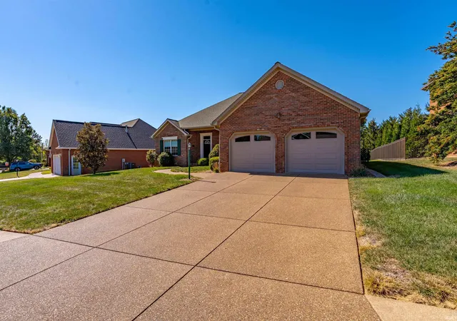 Photo 2 of Manufactured home for sale at 130 N Faith Way, Evansville, IN 47712 | MLS# 202641998 | Listing updated on 2026-10-13