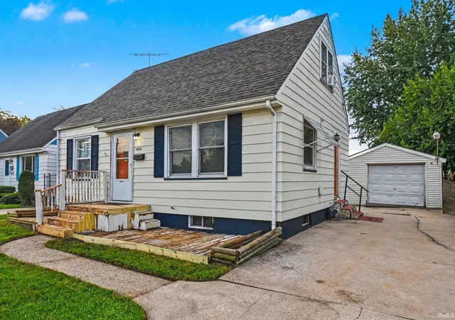 Photo 3 of Single family home for sale at 4034 W Washington St, South Bend, IN 46619 | MLS# 202642019 | Listing updated on 2026-10-09