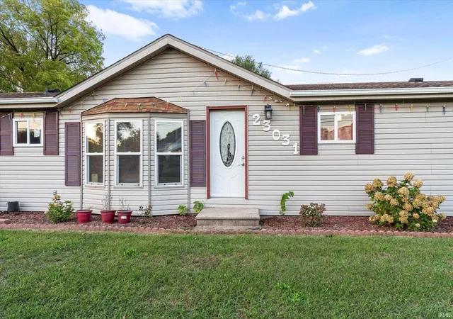 Photo 2 of Manufactured home for sale at 23031 Ardmore Trl, South Bend, IN 46628 | MLS# 202642023 | Listing updated on 2026-10-18