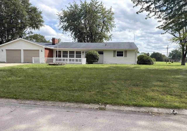 Manufactured home for sale at 300 E Mayfair Ln, Hartford City, IN 47348 | MLS# 202642051